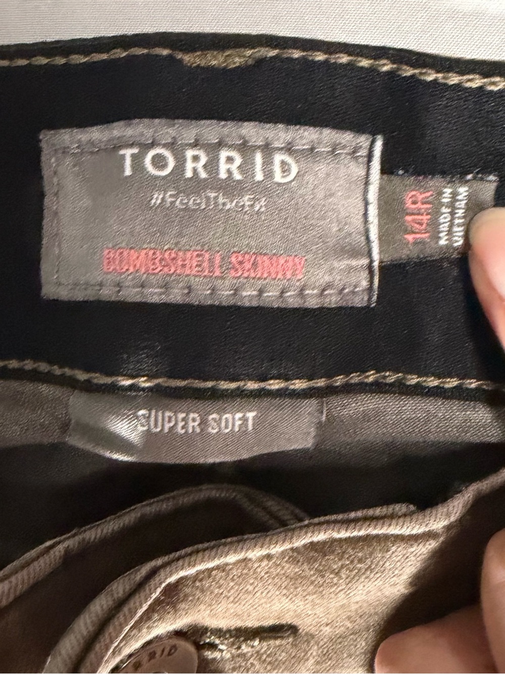 Torrid Super Soft Bombshell Skinny Jegging Jeans Size 14 Hi-Rise Greenish Brown - Picture 4 of 15
